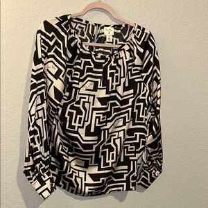 H&M Black and Cream Graphic Blouse
